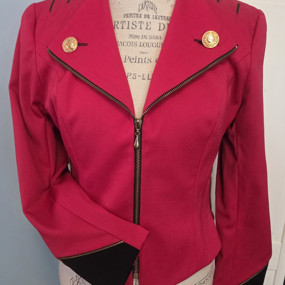 ENTRE DEUX 90s Red Zipper Jacket